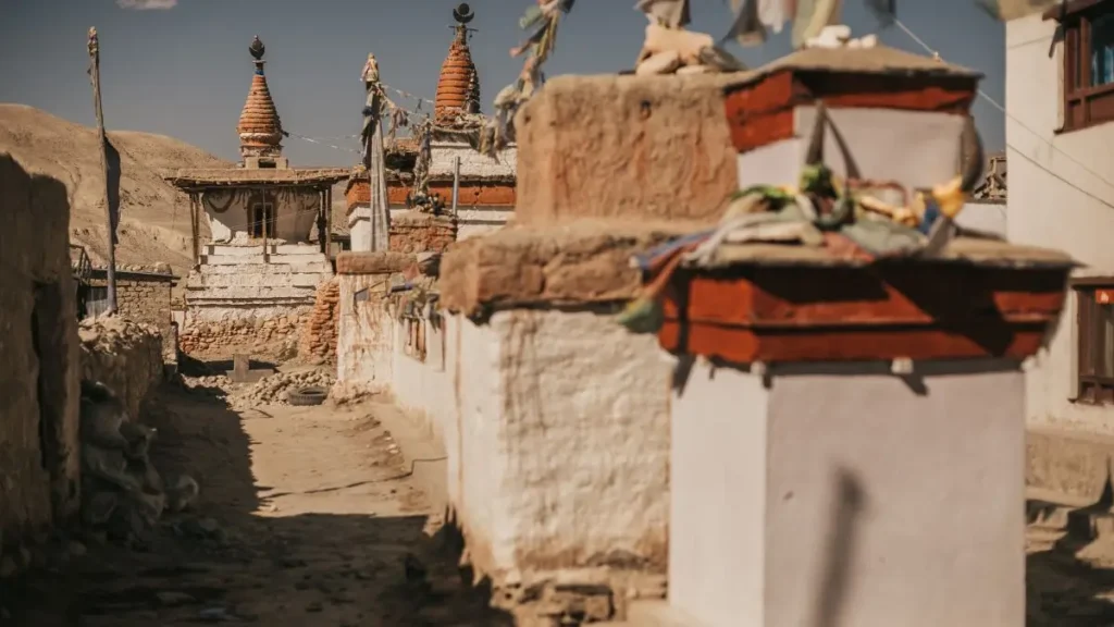 trekking-to-upper-mustang