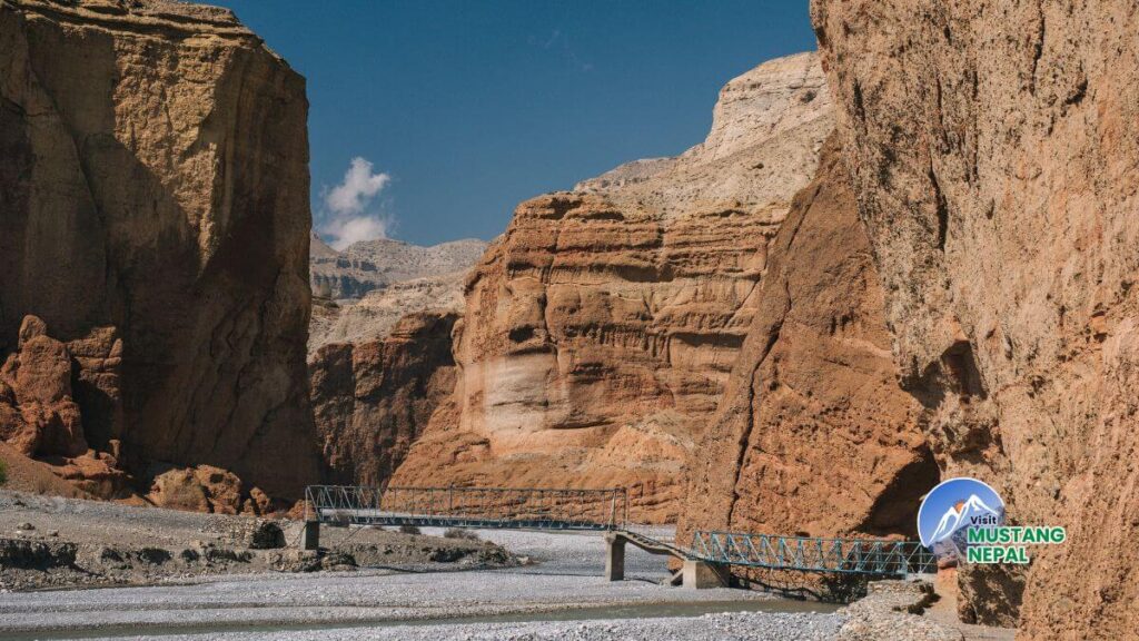 upper-mustang-trek